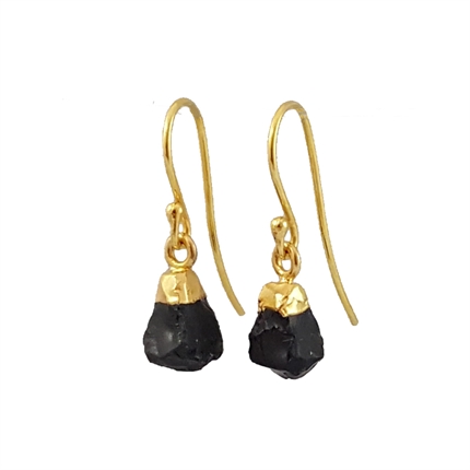 Elegante guldbelagte øreringe med sort onyx